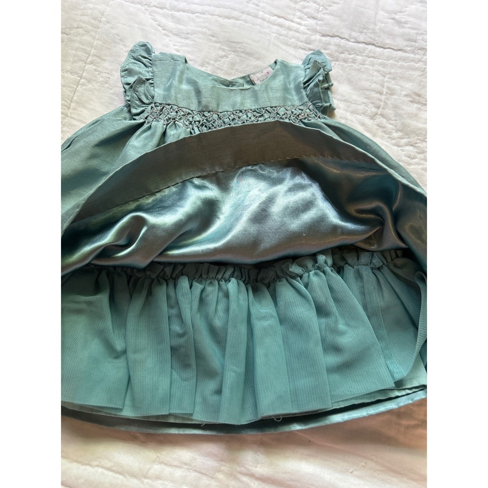 babyGap Sage‎ Green Smocked Ruffle Dress 3-6 Months Shimmer Special Occasion - Picture 4 of 7